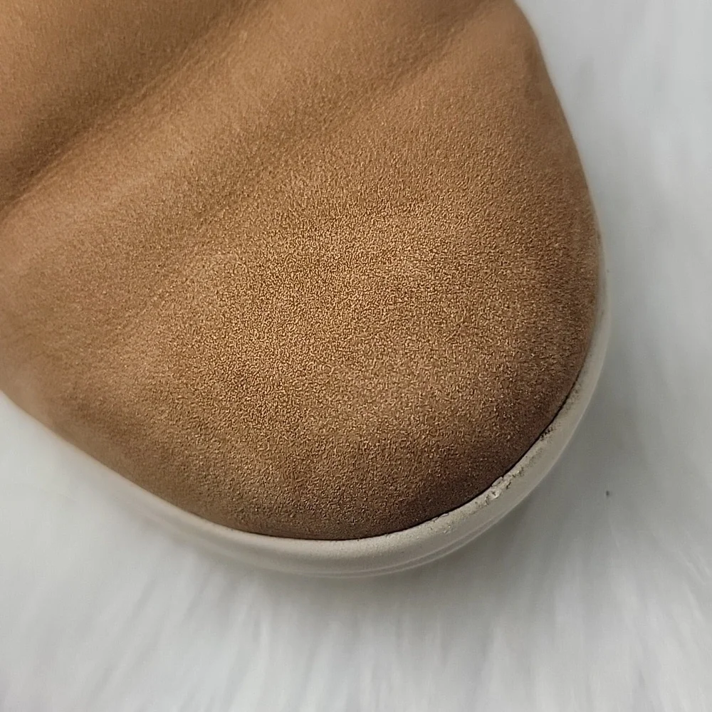 OLUKAI Hawai‘iloa Manu Hope Fox Nubuck Leather Slip On Boho Ankle Bootie Boots 8